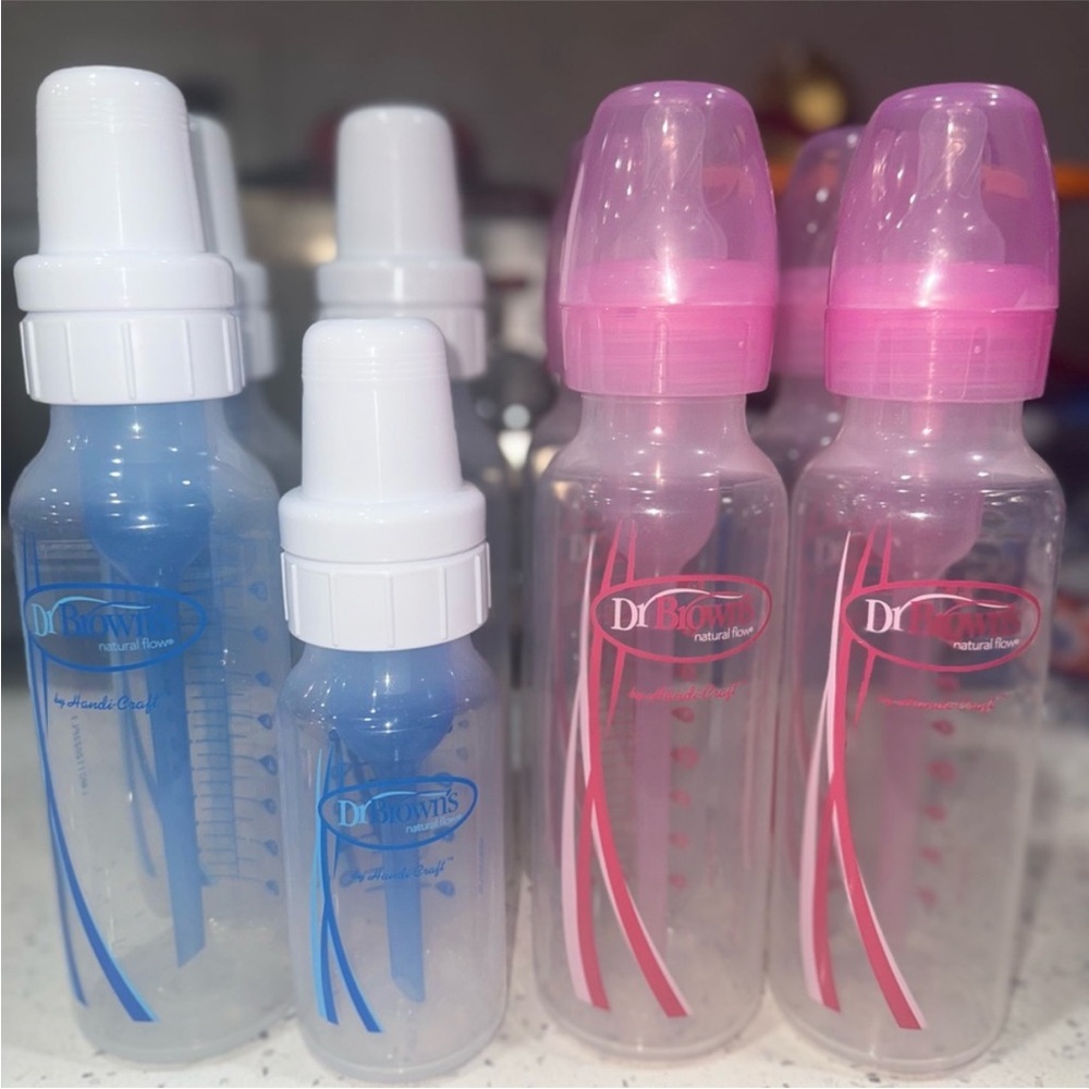 Dr. browns baby bottles set 3 blue 8oz/1 4oz and pink 4 8oz size #1 nipple